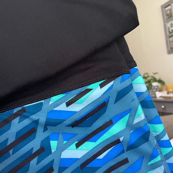 Fabletics capri leggings - Picture 2 of 6